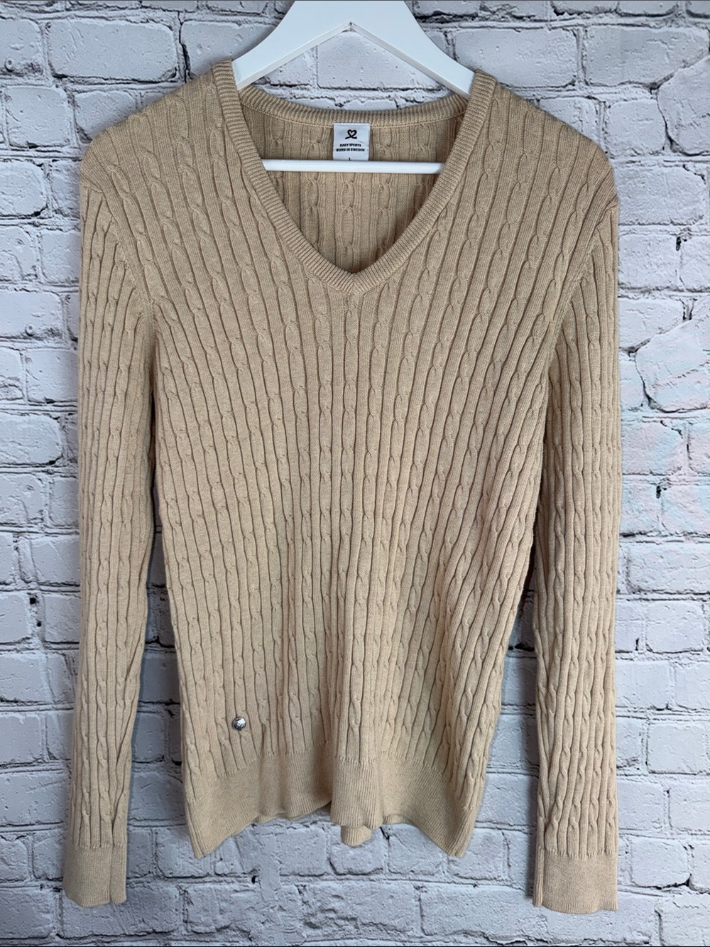 DAILY SPORTS OF SWEDEN Tan Cotton Cashmere Cable Knit V Neck Sweater L